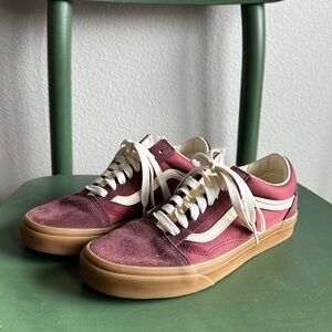 Vans Old Skool Gum Sole Sneakers in Burgundy with Cream Stripe
